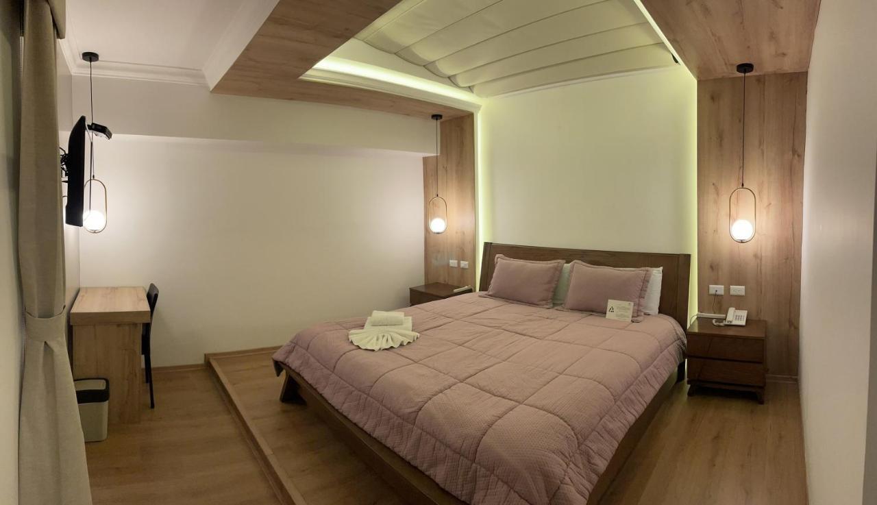 Hotel Shalom Riobamba Eksteriør bilde