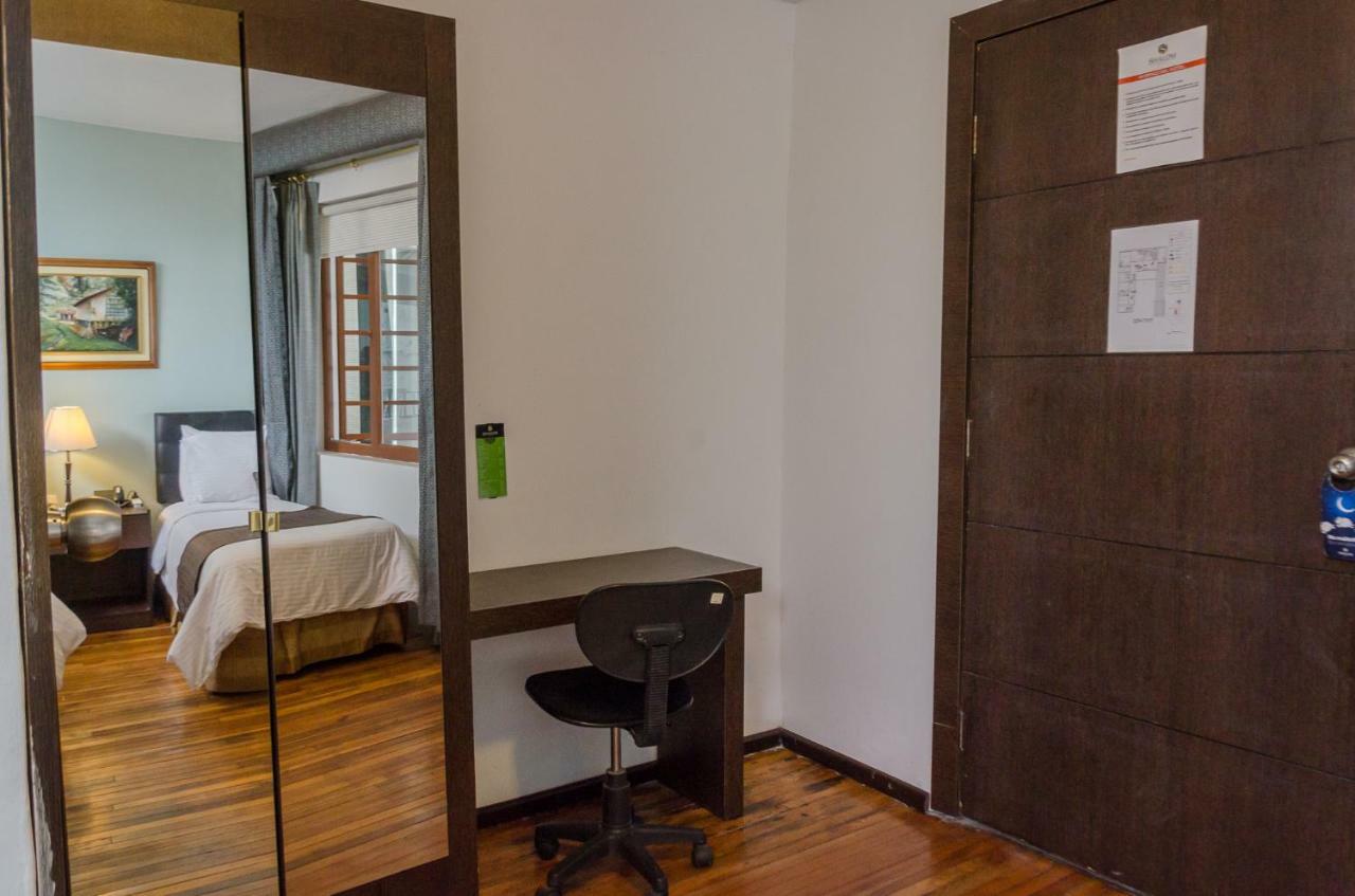 Hotel Shalom Riobamba Eksteriør bilde