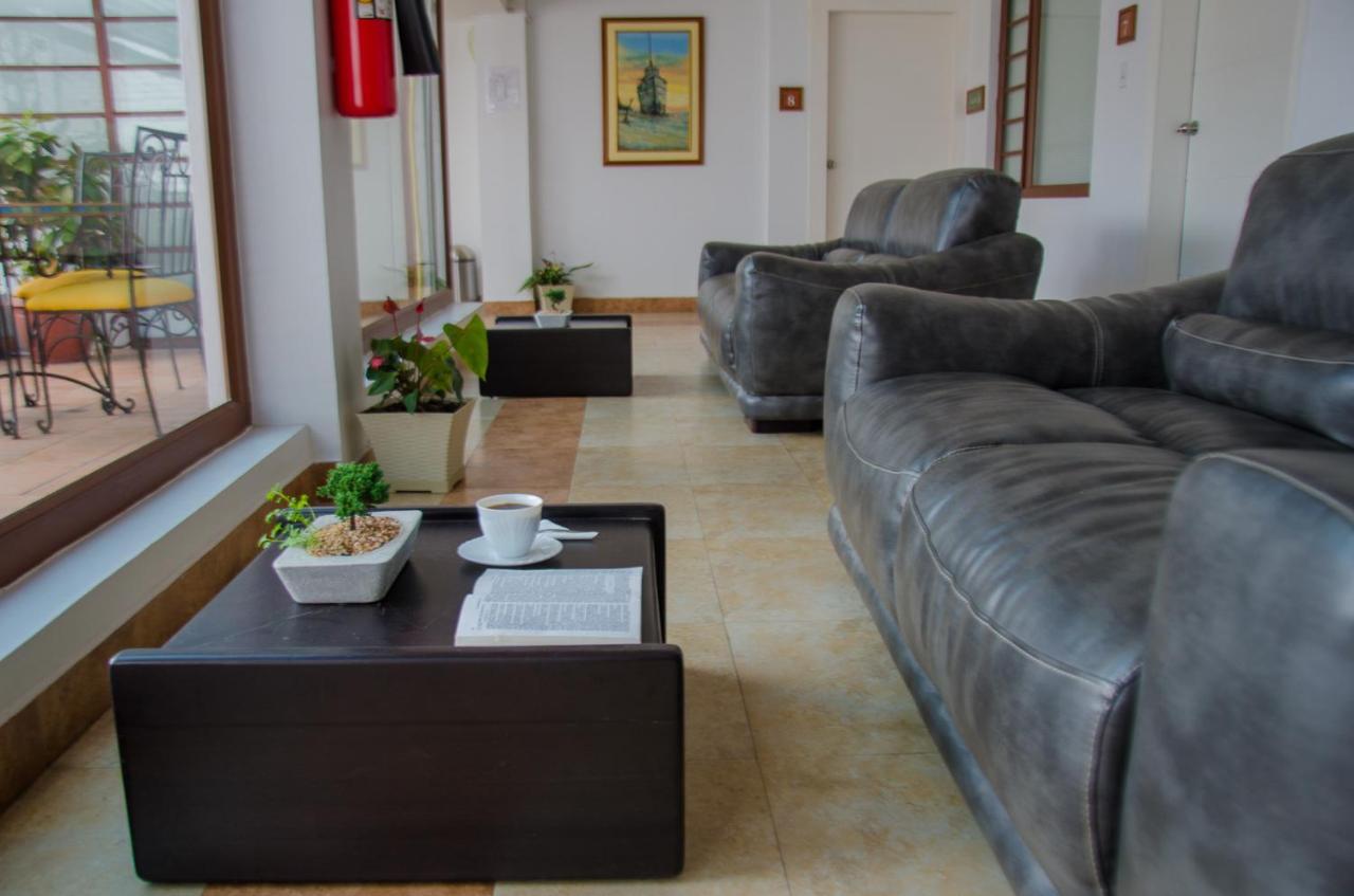 Hotel Shalom Riobamba Eksteriør bilde